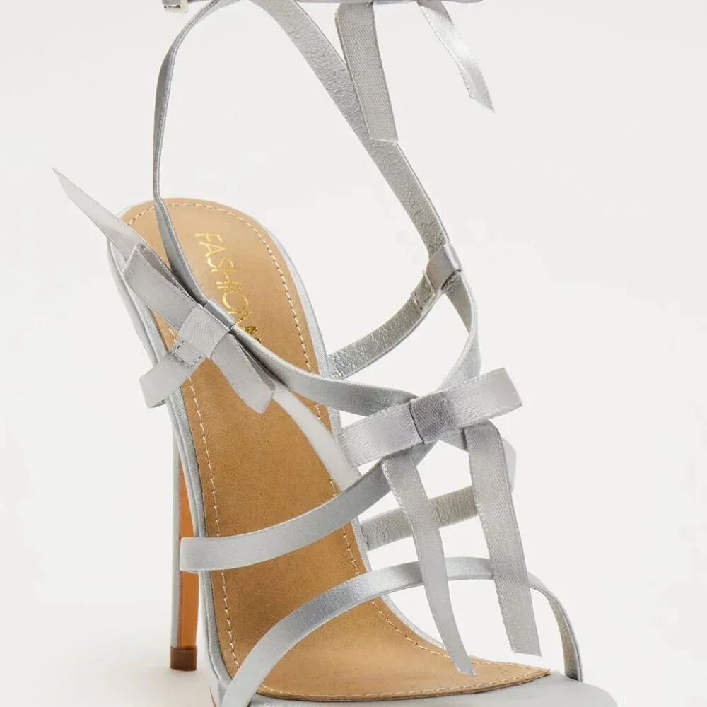 NEW Silver Bow Heels - Fashion Nova